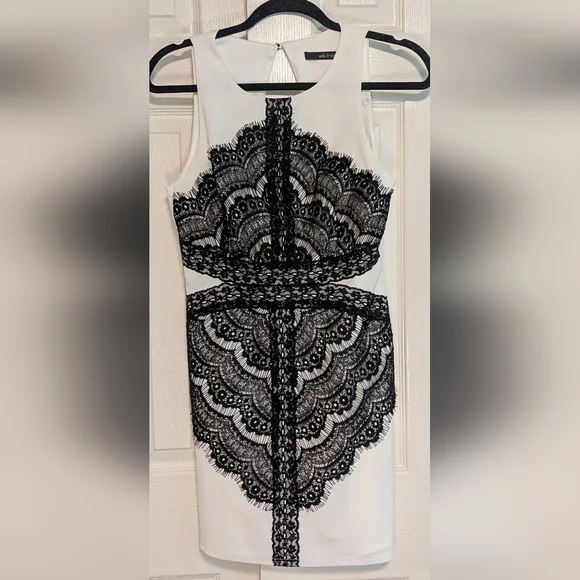Ark & Co. Elegant Black and White Lace Dress - Picture 2 of 10
